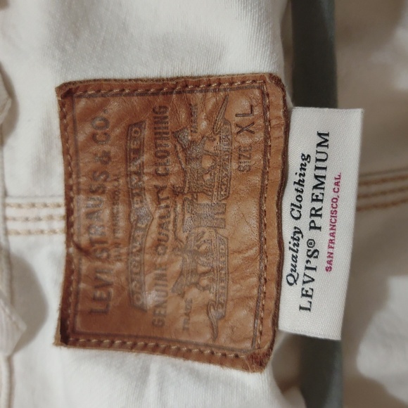 Levi's premium natural denim chore coat jacket, ivory, natural, XL womens - Picture 3 of 4